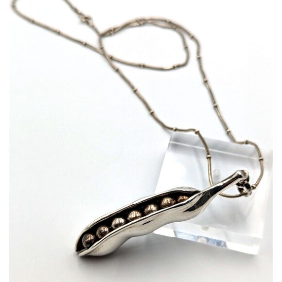 Vintage Sterling Silver 925 Pea Pod Made In Italy Statement Pendant Necklace